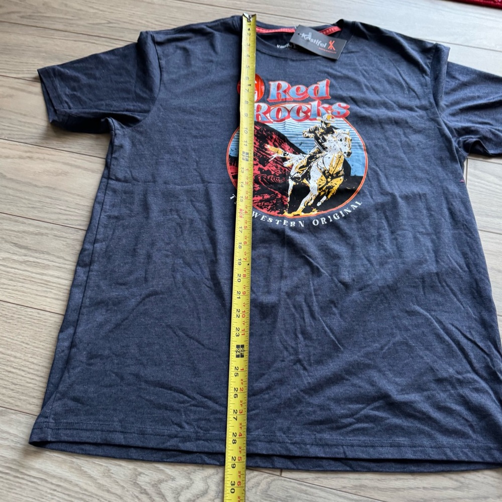 Red Rocks Dark Blue Graphic Tee - Picture 2 of 5